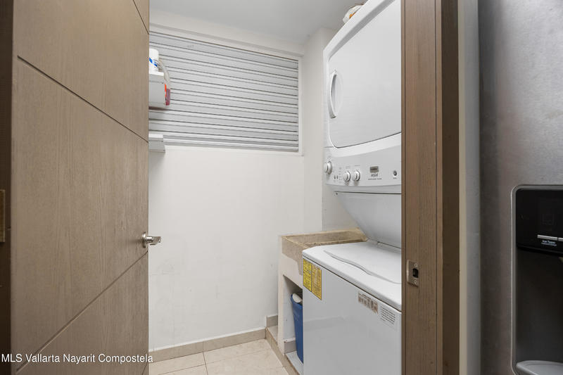 20251012023026487639000000 o