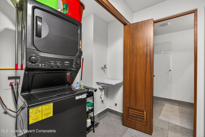 20251226203511405388000000 o