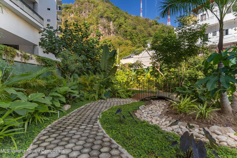 20251226204754941175000000 o