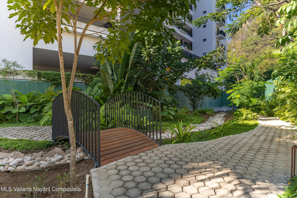 20251226204823064700000000 o