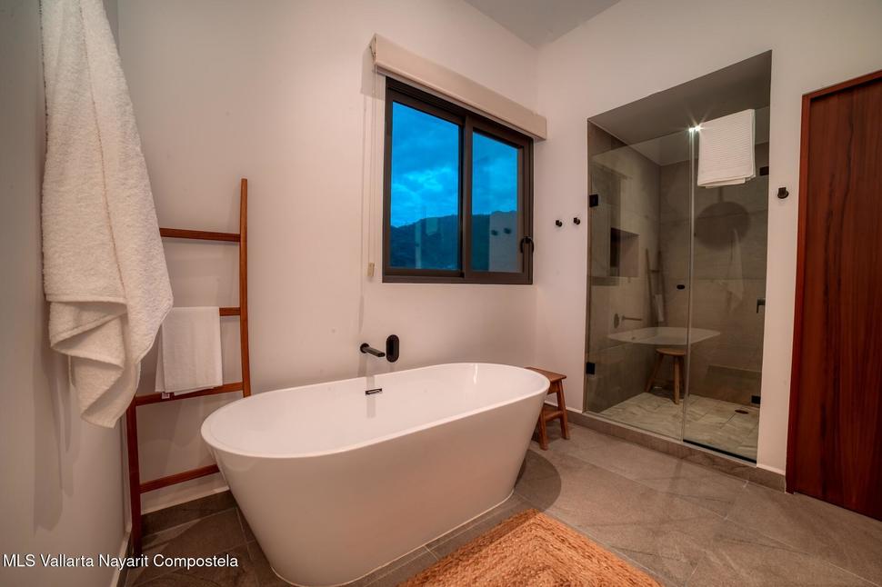 20260102190013341253000000 o