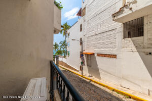 20251004175656347416000000 o