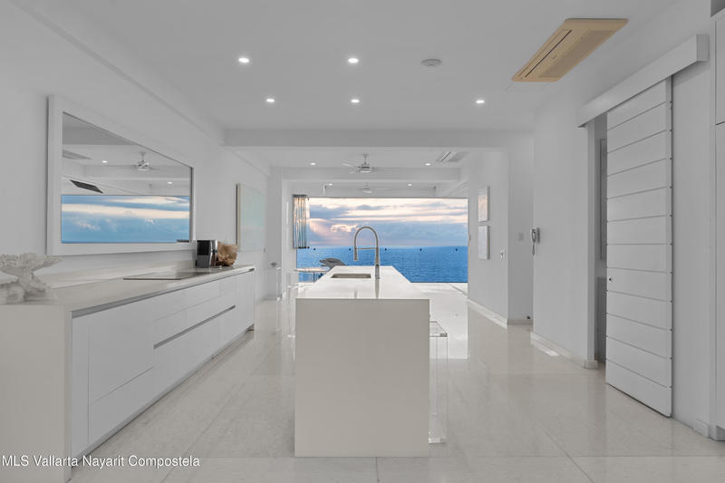 20251027060329217014000000 o