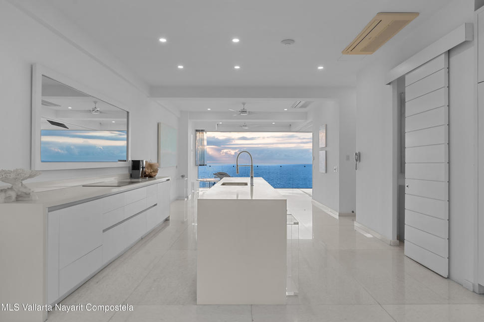 20251027060329217014000000 o