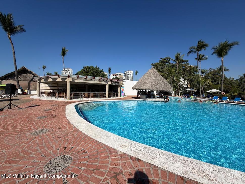 20251219175840812814000000 o