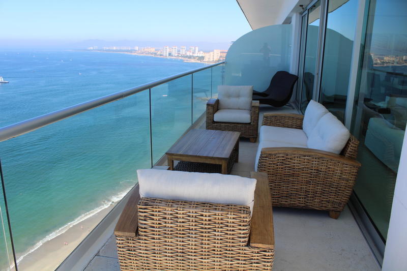 Peninsula Tower Iii 17 A 17 A