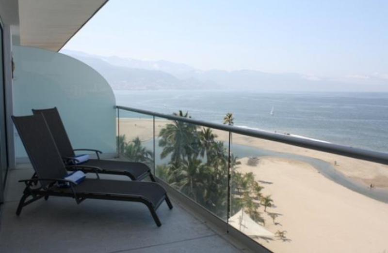 Peninsula Vallarta 3-5C