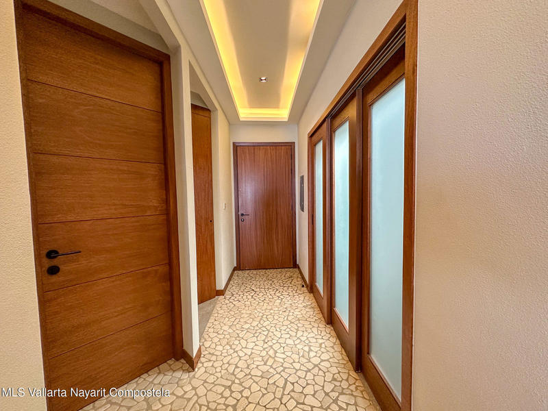 20251003155049558044000000 o