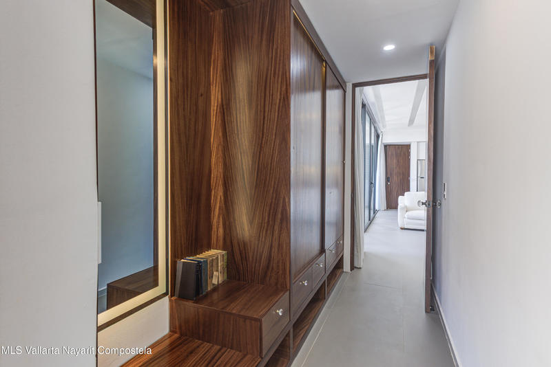 20251016200158312077000000 o