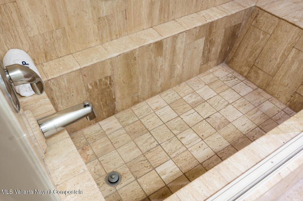 20251227191257566528000000 o