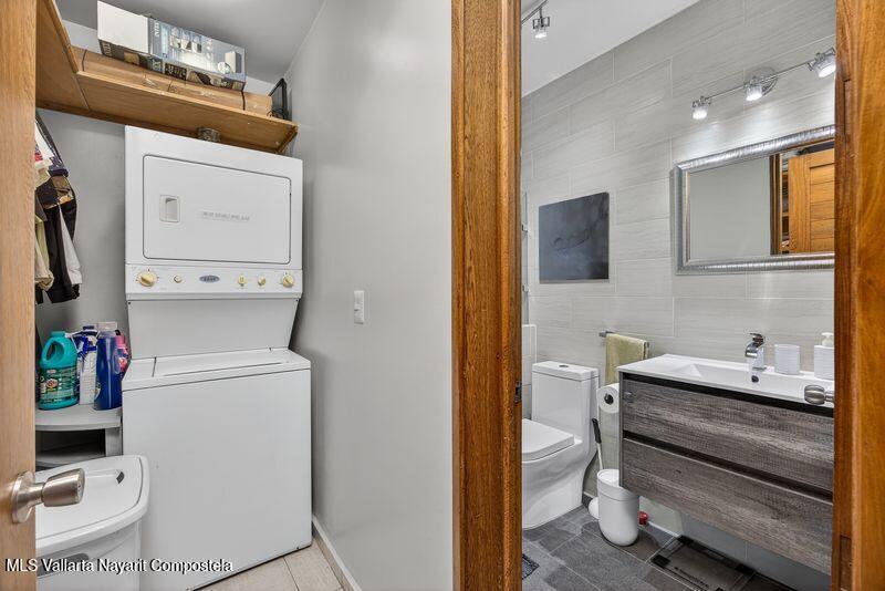 20251226175653060456000000 o