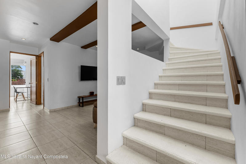 20251001192031388083000000 o