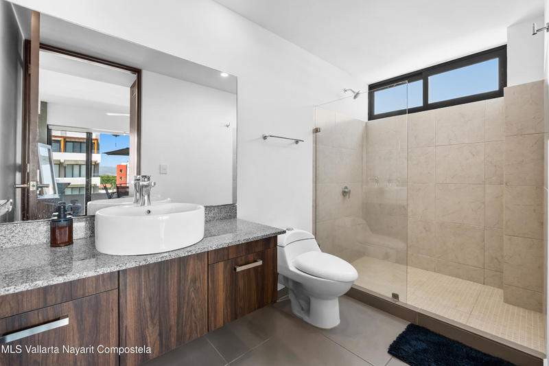 20251118211045672946000000 o