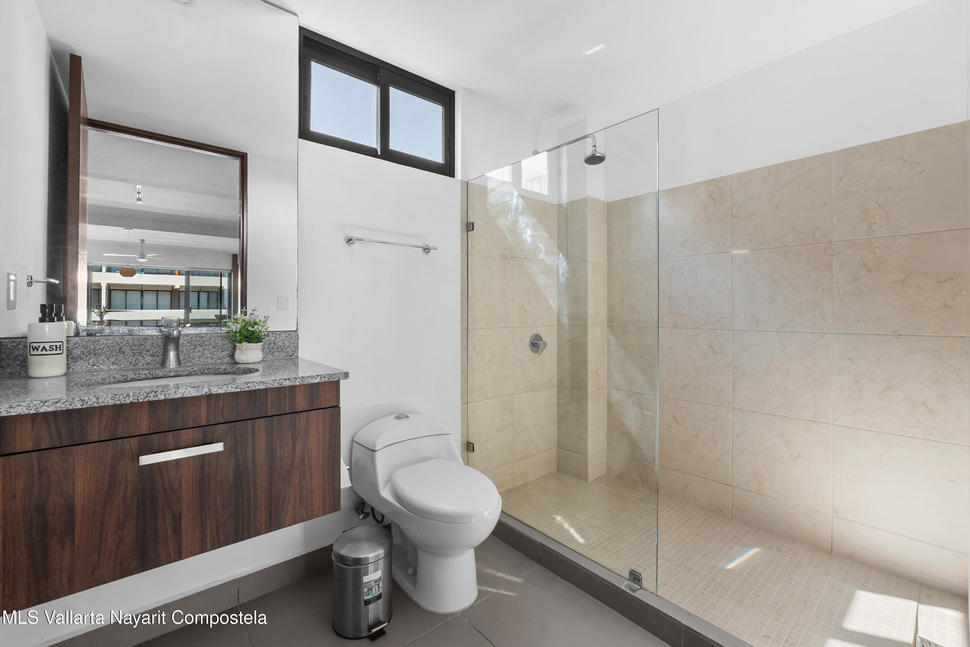 20251118211055068784000000 o