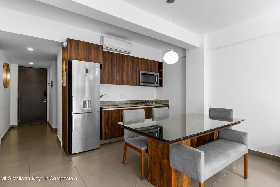 20251007054859827694000000 o