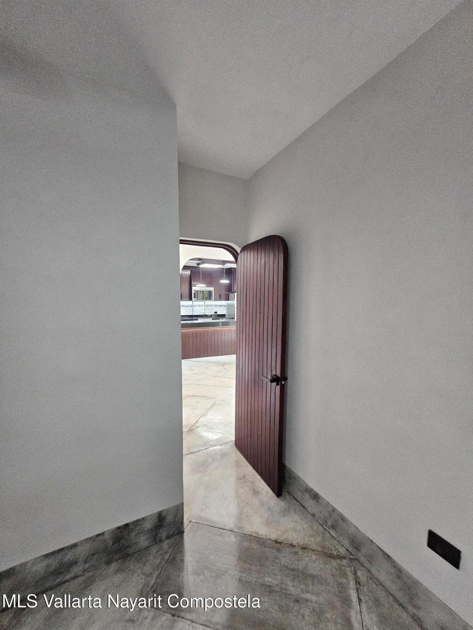 20251227231235682097000000 o