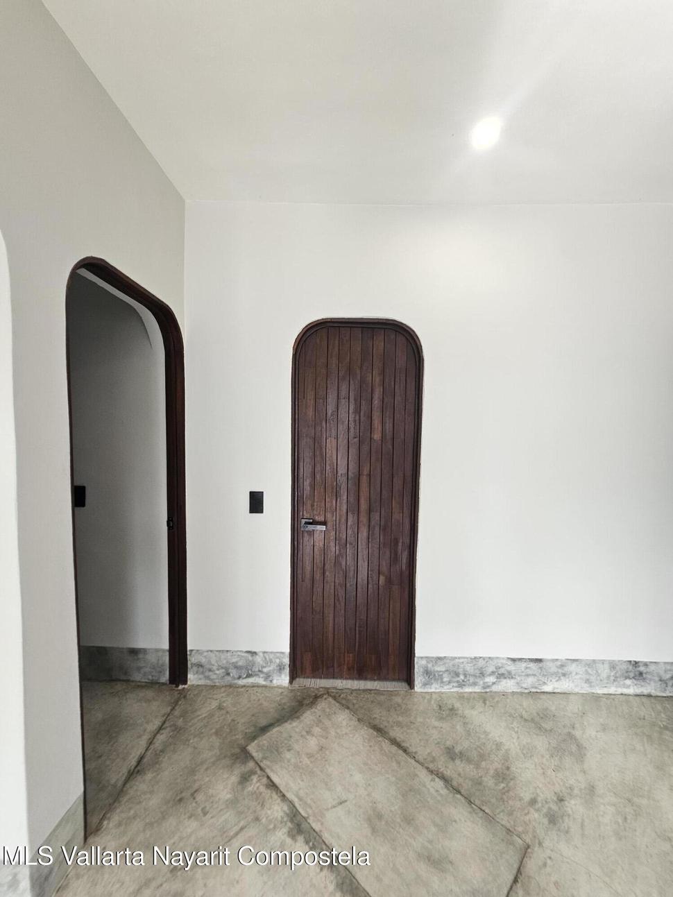 20251227231328589049000000 o