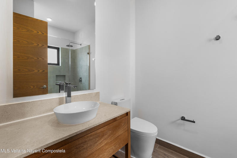 20251023034008109759000000 o