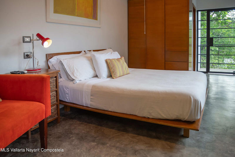 20250728200516533524000000 o