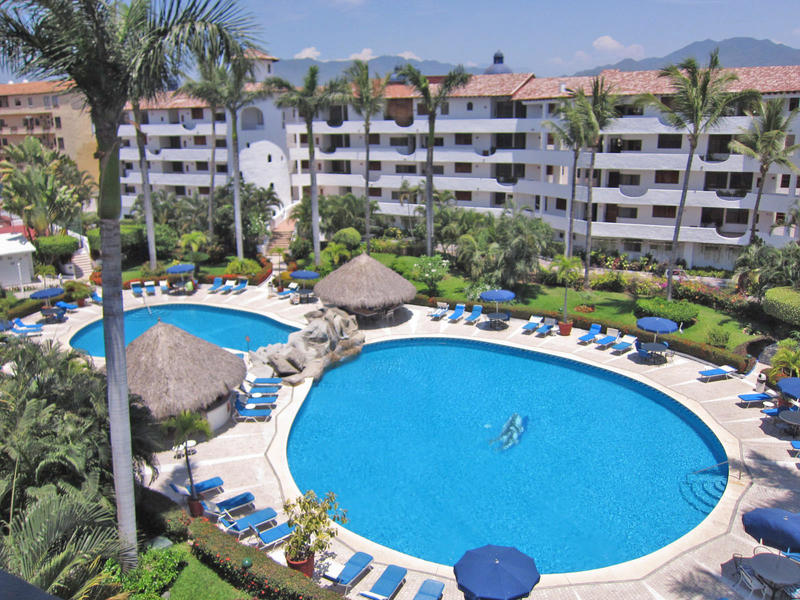 Royal Pacific Yacht Club 1211