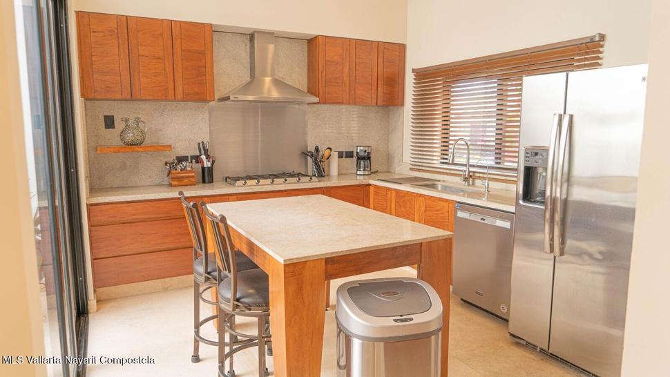 20251127002615347356000000 o