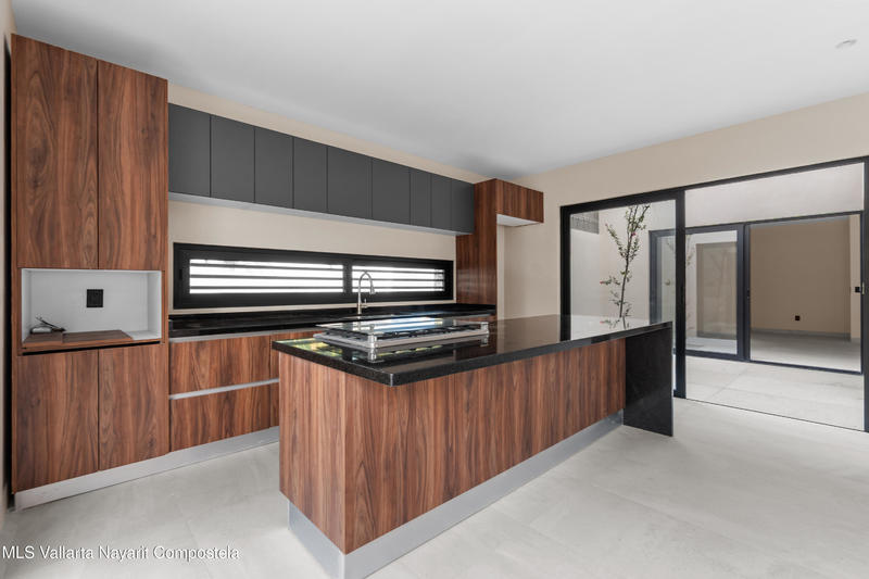 20250918182914532671000000 o