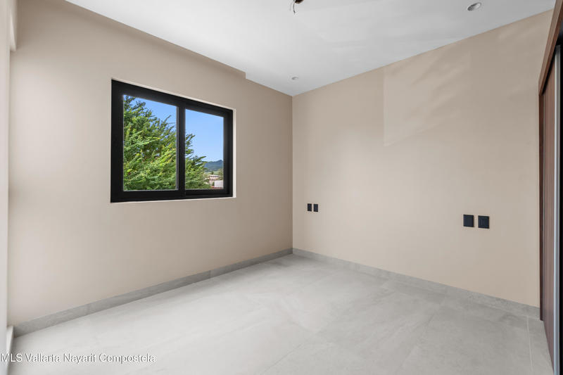 20250918183819879503000000 o