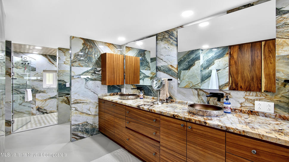 20250829153427468165000000 o