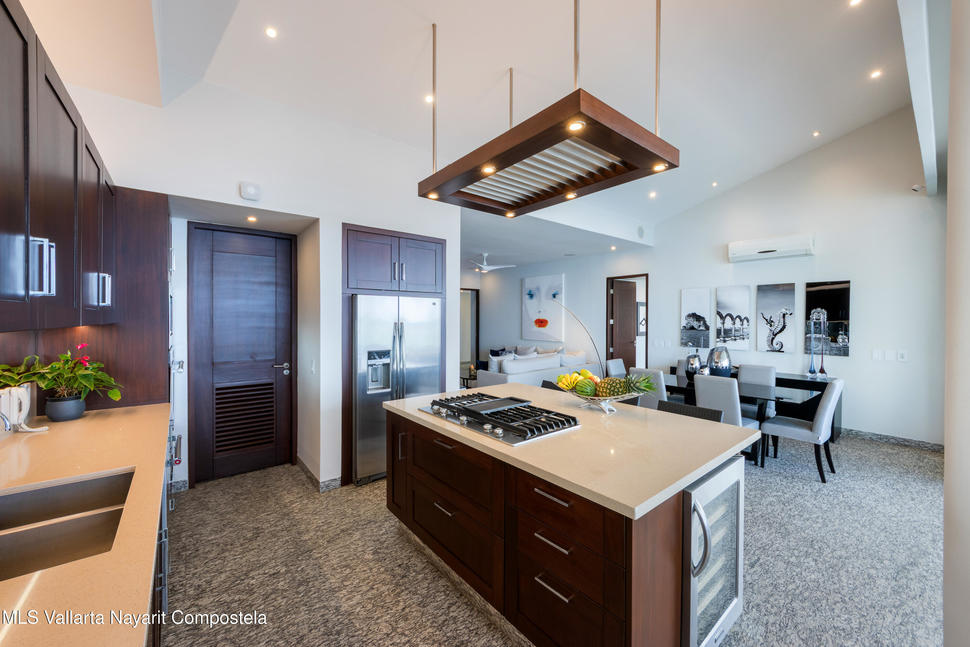 20250611210105769841000000 o