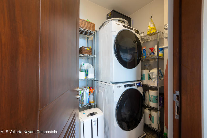 20250611210139132066000000 o