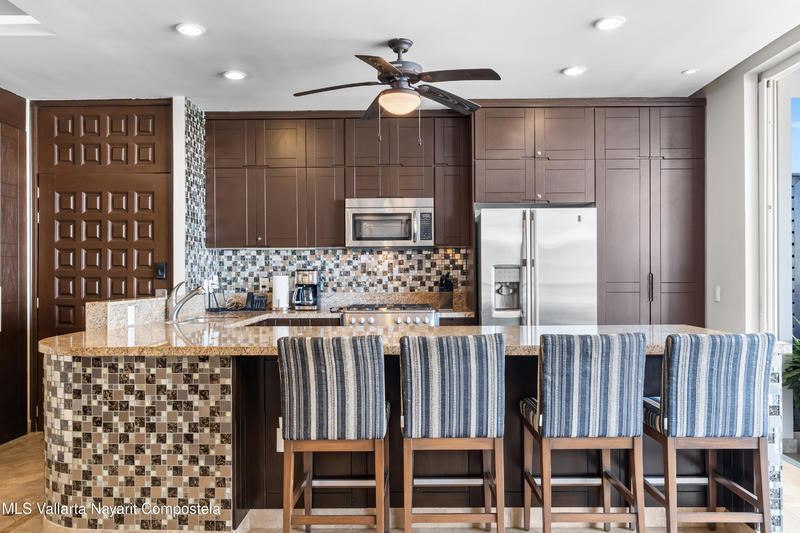 20251027044428301379000000 o