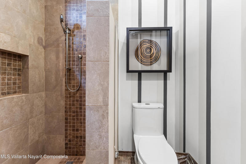 20251027044714642207000000 o