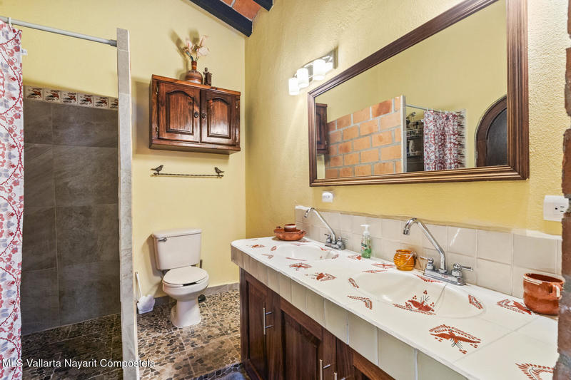 20251002230823723356000000 o