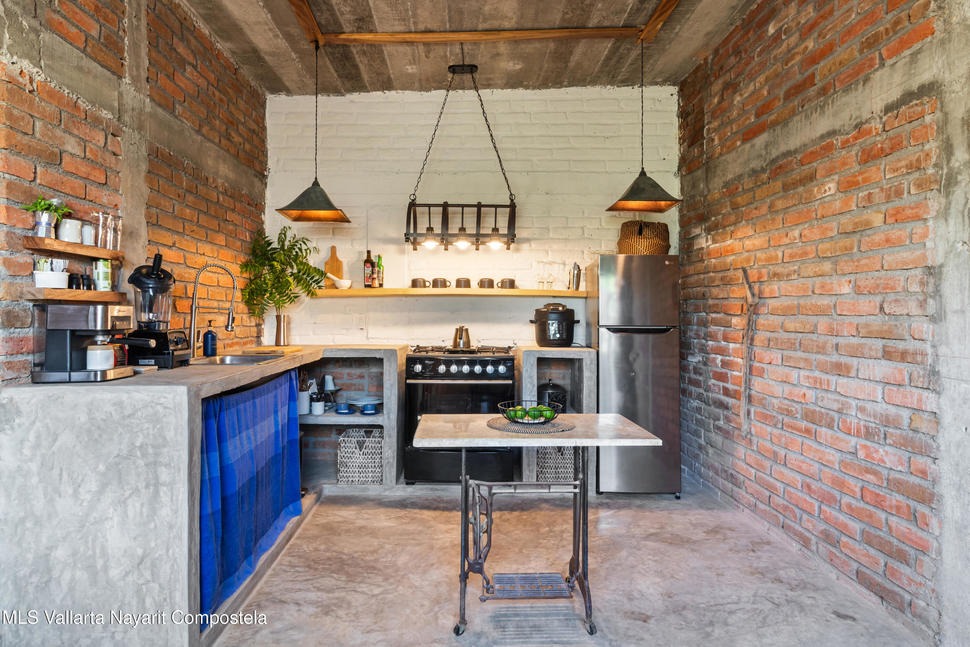 20250922211525636544000000 o