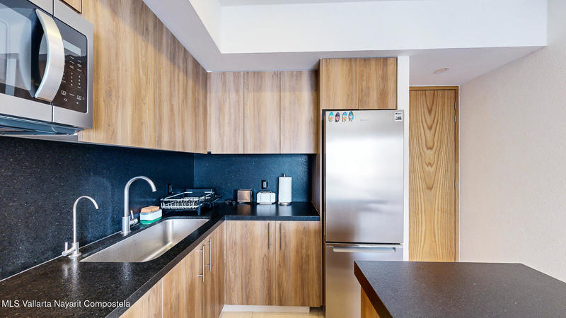 20251010213632902216000000 o