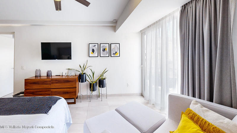 20251010213644632518000000 o