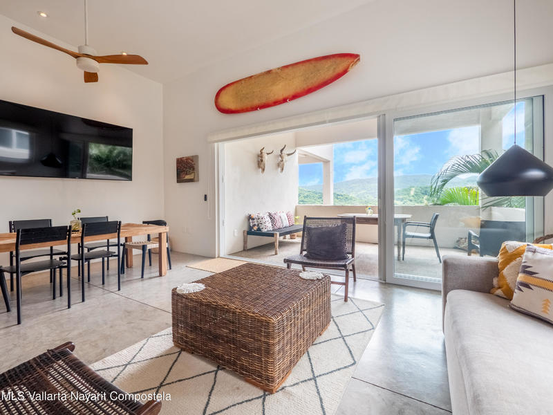 20251004174945692765000000 o