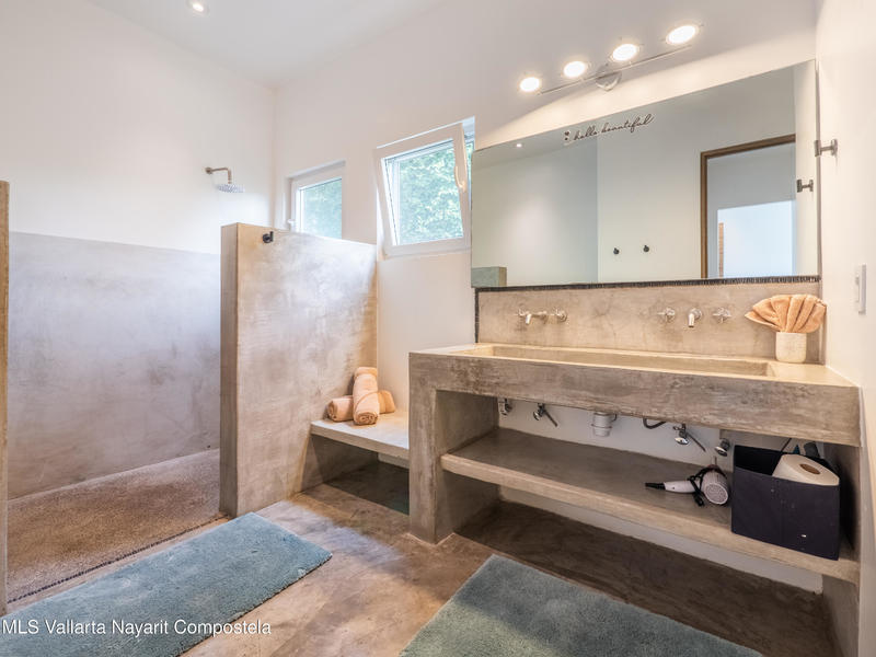 20251004175244734709000000 o