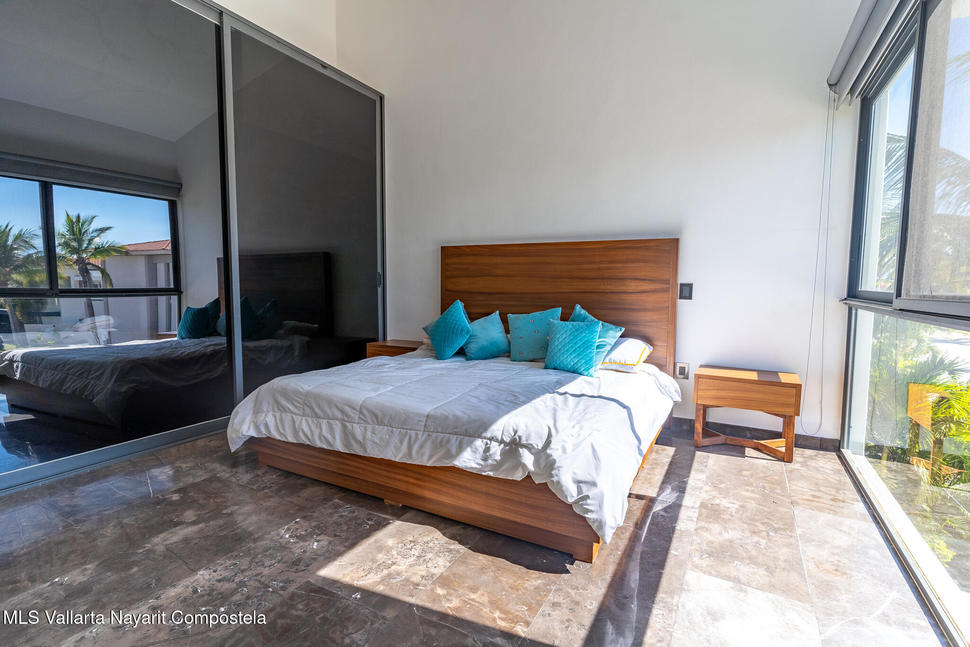 20251105212329228895000000 o