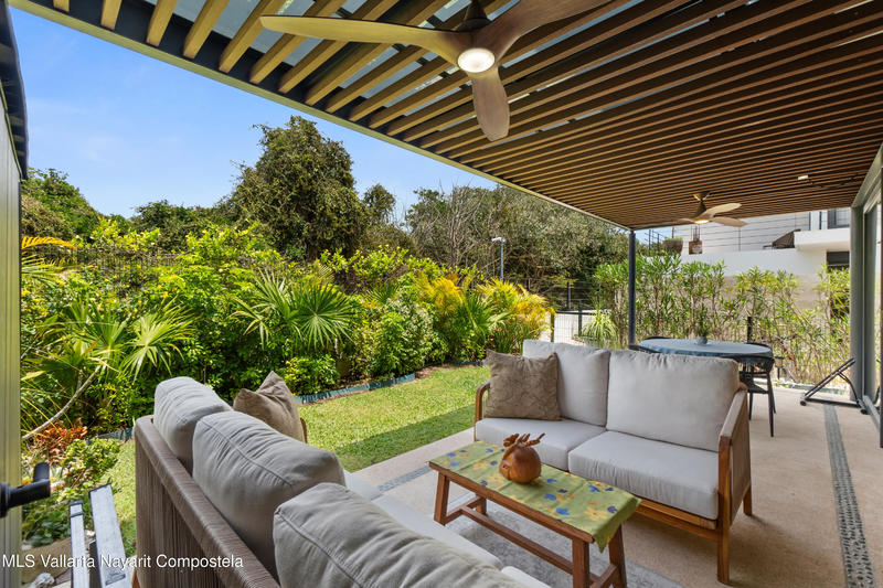 20250827214210942359000000 o