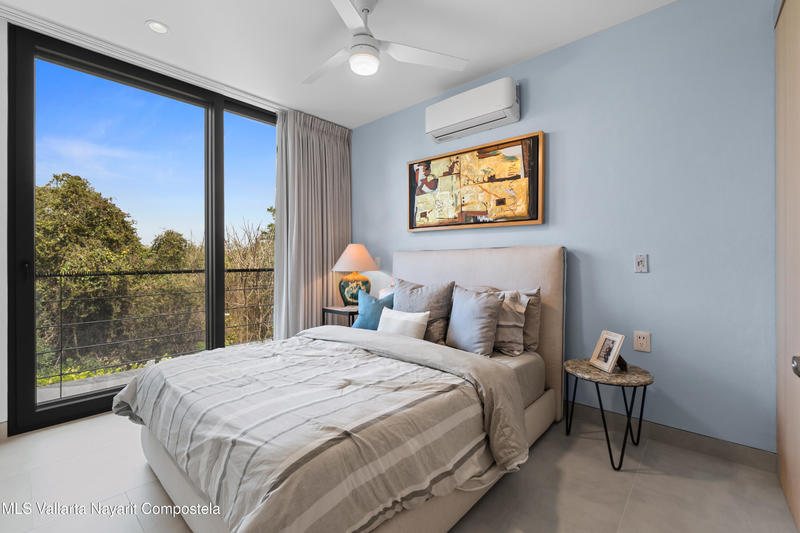 20250827214310157608000000 o