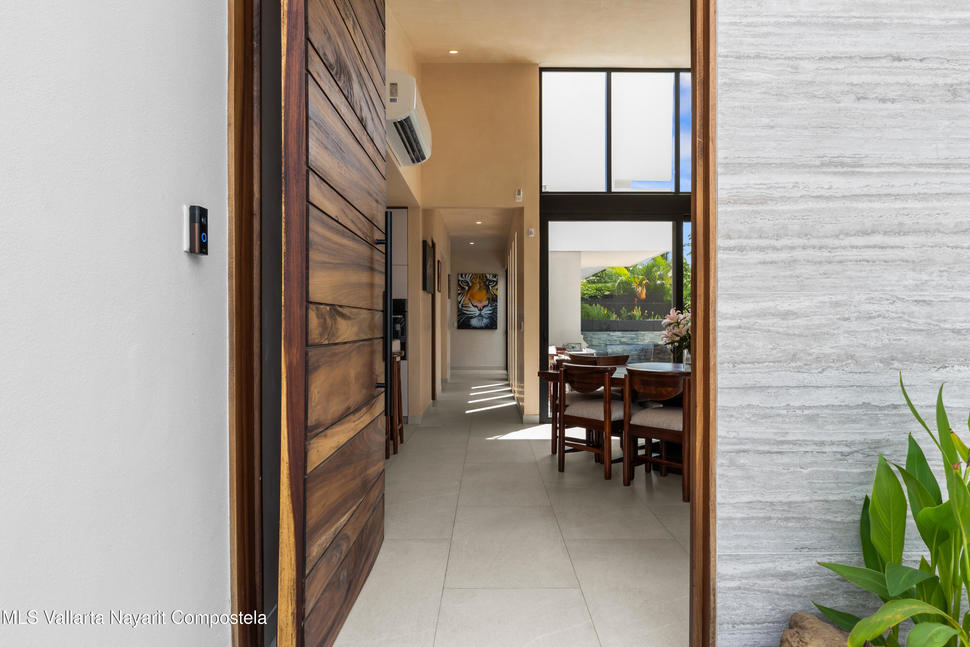 20251002143107299075000000 o