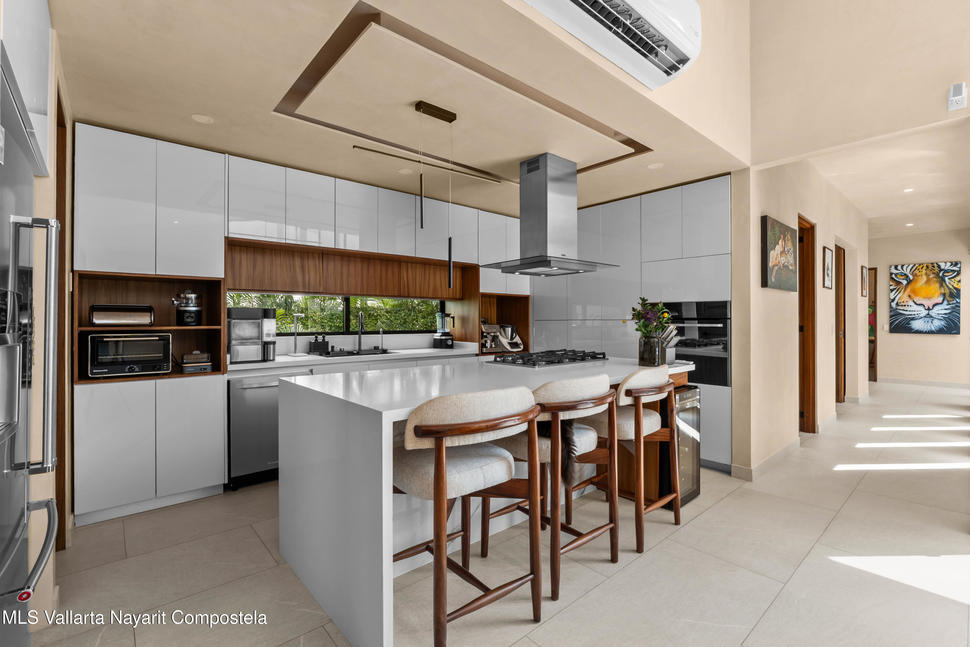 20251002143138556469000000 o