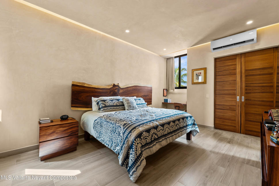 20251002143309287589000000 o