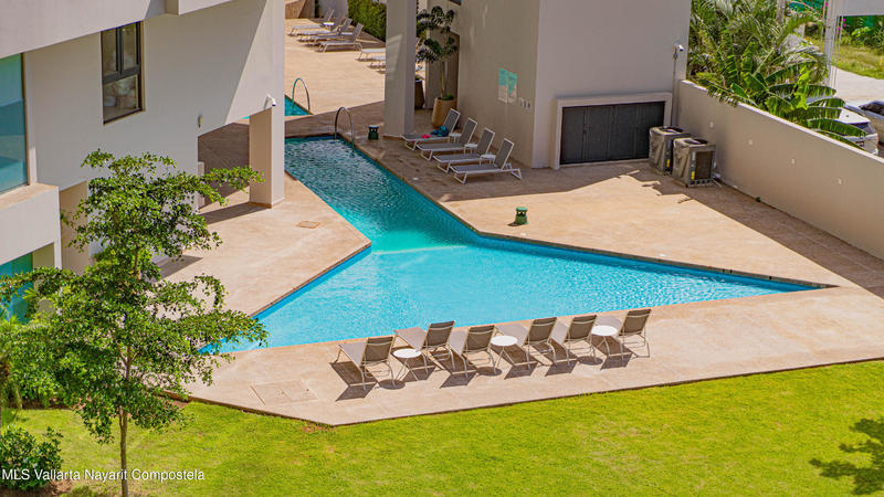 20251017030035861763000000 o