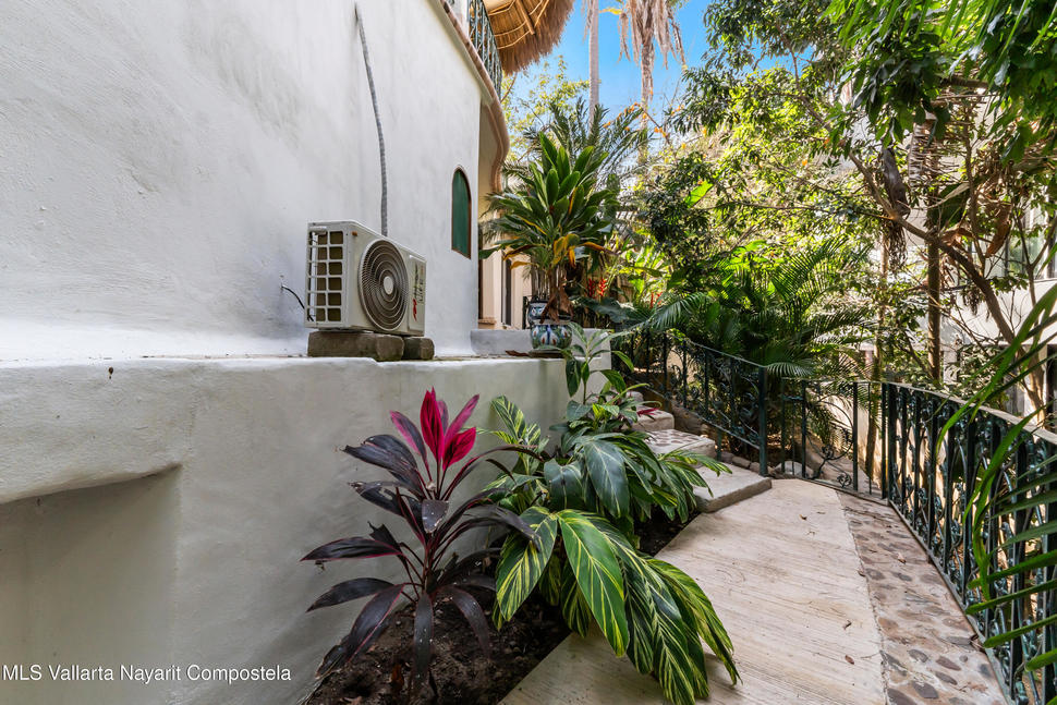 20260211224257076984000000 o